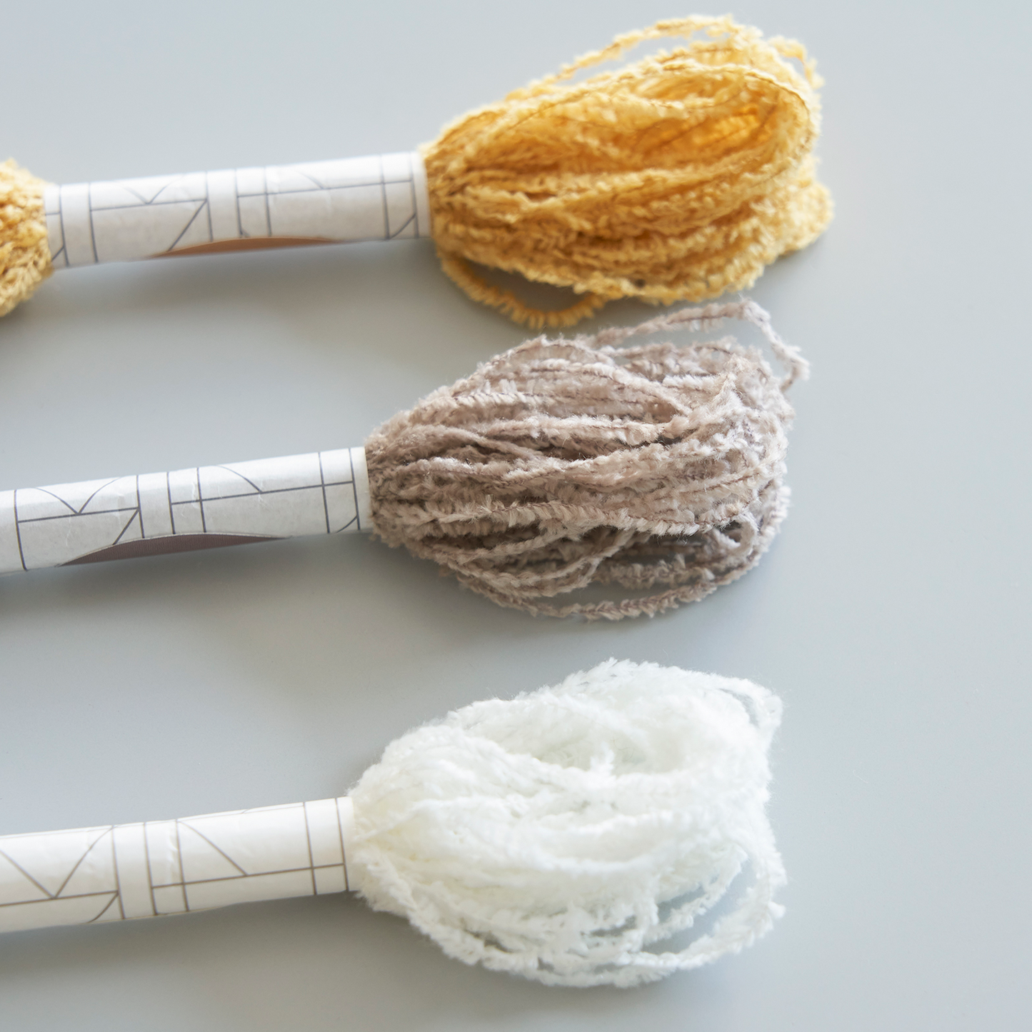 MOFUMOFU (Fluffy) - Embroidery Kit